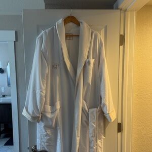 Elegant White Women's Robe